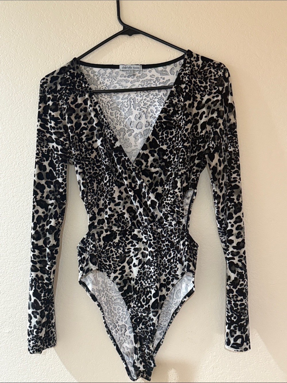 Charlotte Russe Black & Gray Leopard Wrap-Front Long-Sleeve Bodysuit